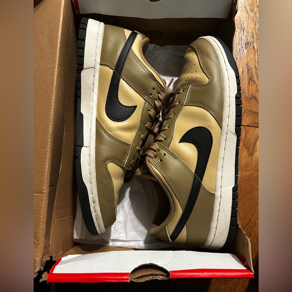 Woman’s Nike shoes